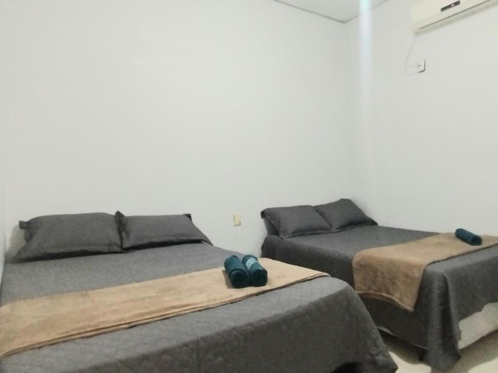 Casa De Hospedes Proximo Ao Aeroporto E Rodoviaria Палмас Екстериор снимка